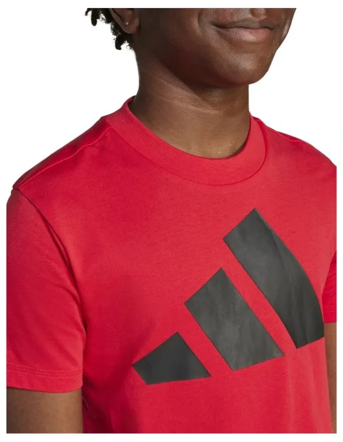 adidas Essentials T-shirt in Red