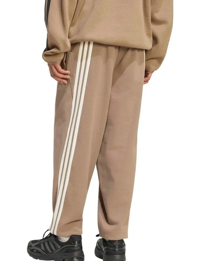 adidas Kit 3-stripes Regular Cuffed Joggers in Khaki