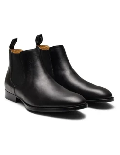 Aquila Dakota Leather Chelsea Boots in Black