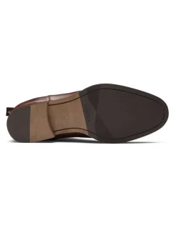 Aquila Dakota Leather Chelsea Boots in Brown
