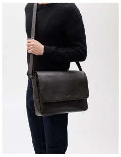 Aquila Montoro Leather Messenger Bag in Brown