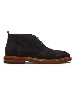 Aquila Ollie Suede Chukka Boots in Navy