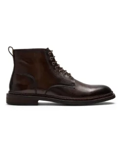 Aquila Vedder Lace-Up Boots in Dark Brown