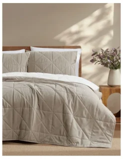 Ardor Ridge 3pc Coverlet Set Beige Queen/King