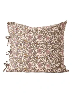 Aura Home Oasis Quilt Cover in Mulberry