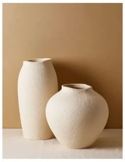 Australian House & Garden Peninsula Textured Ceramic Vase 21cm in Matte White