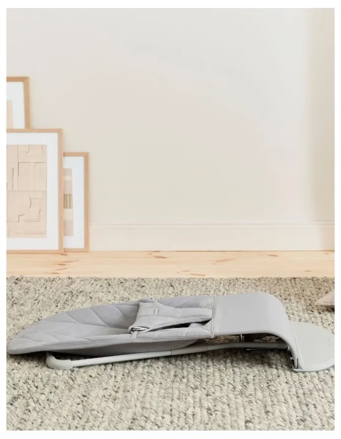 BabyBjorn Bouncer Bliss - Woven, Petal quilt, Light gray