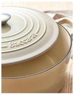 Baccarat Baccarat Le Connoisseur Round French Oven 29cm 6.3L in Cream