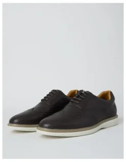 Basque Beau Casual Brogue Lace Up in Brown