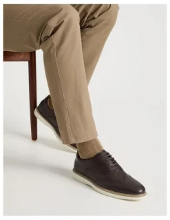 Basque Beau Casual Brogue Lace Up in Brown