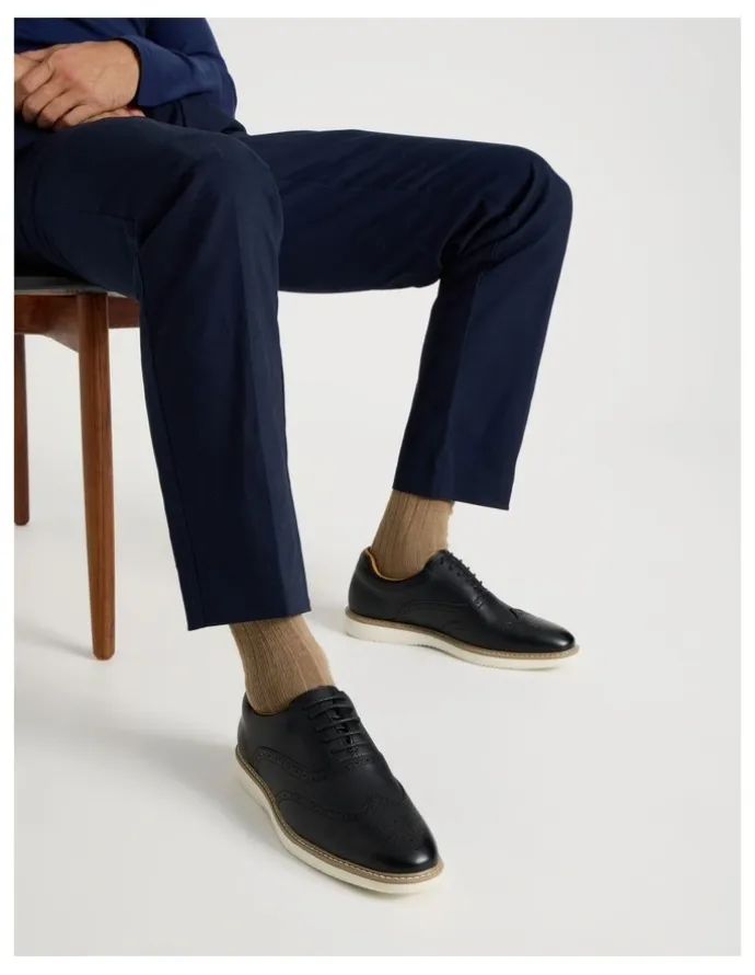 Basque Beau Casual Brogue Lace Up in Black