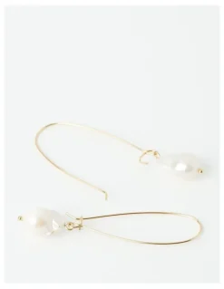 Basque Irregular Pearl Fine Drop Earrings in Gold