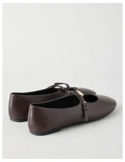 Basque Kasey Flat Shoes in Chocolate