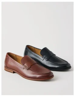 Basque Porter Leather Loafer in Black