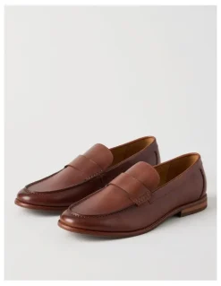 Basque Porter Leather Loafer in Cognac