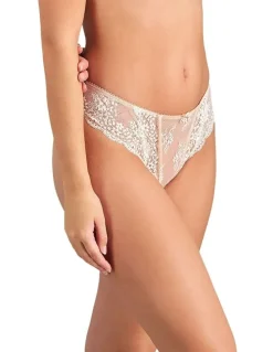 Bendon Sofia Thong in Cameo