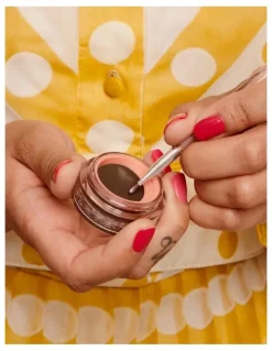 Benefit POWmade Brush