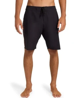 Billabong Wategos Lo Tide 17.5 Boardshorts In Black