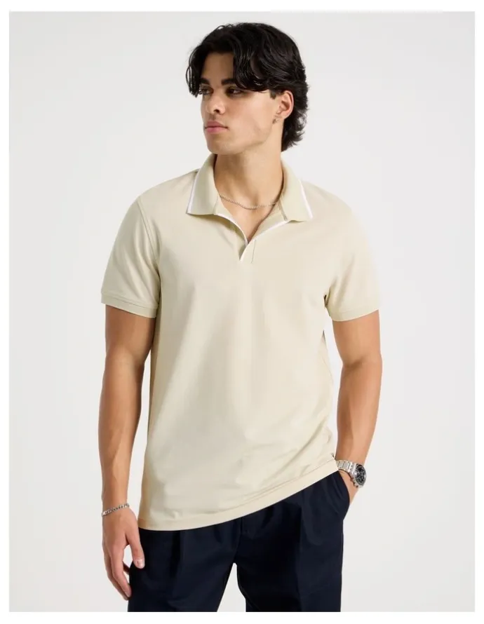 Blaq Contrast Tipping Open Collar Short Sleeve Polo in Sand