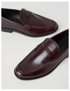 Blaq Logan Crinkle Toe Loafer in Dark Cherry