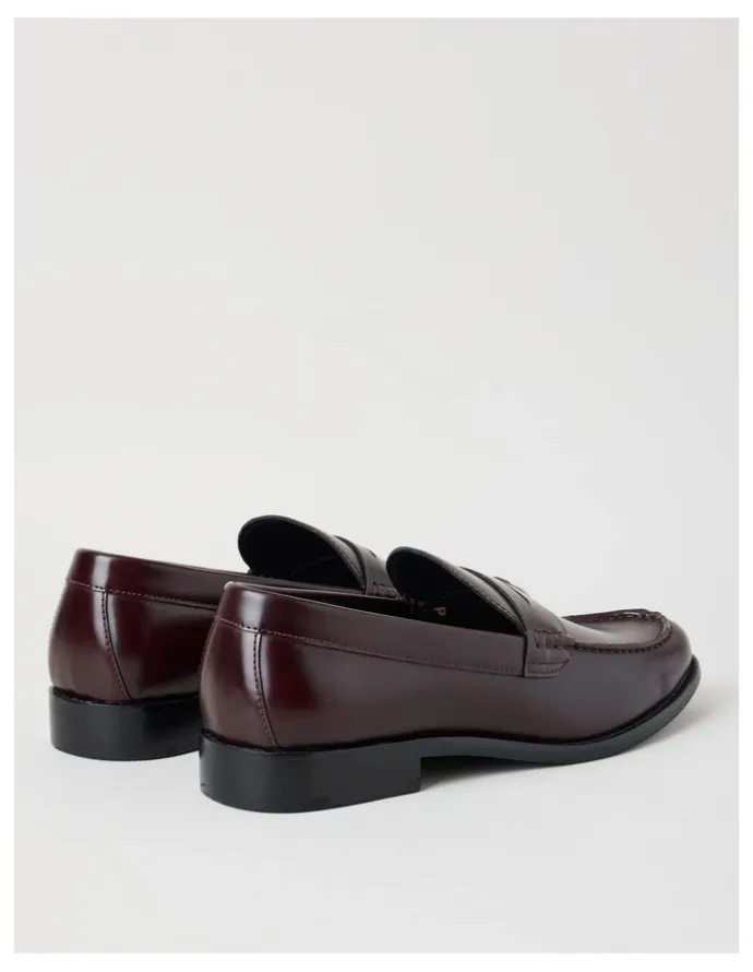 Blaq Logan Crinkle Toe Loafer in Dark Cherry