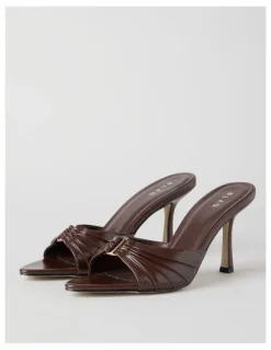 Blaq Nezahlia Sandal in Chocolate