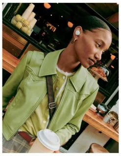 BOSE® Quiet Comfort Earbuds in White Smoke