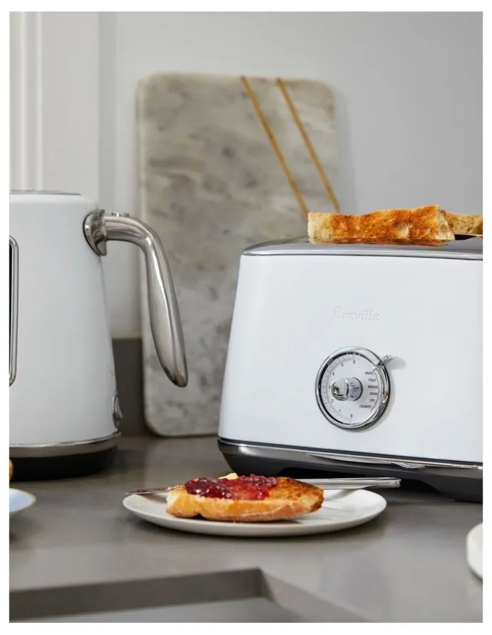 Breville The Toast Select Luxe 2 Slice Toaster in White
