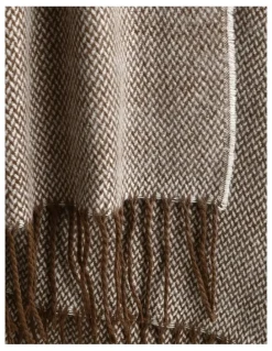 Cadence & Co. Huxley Herringbone Throw 130x180cm in Toffee