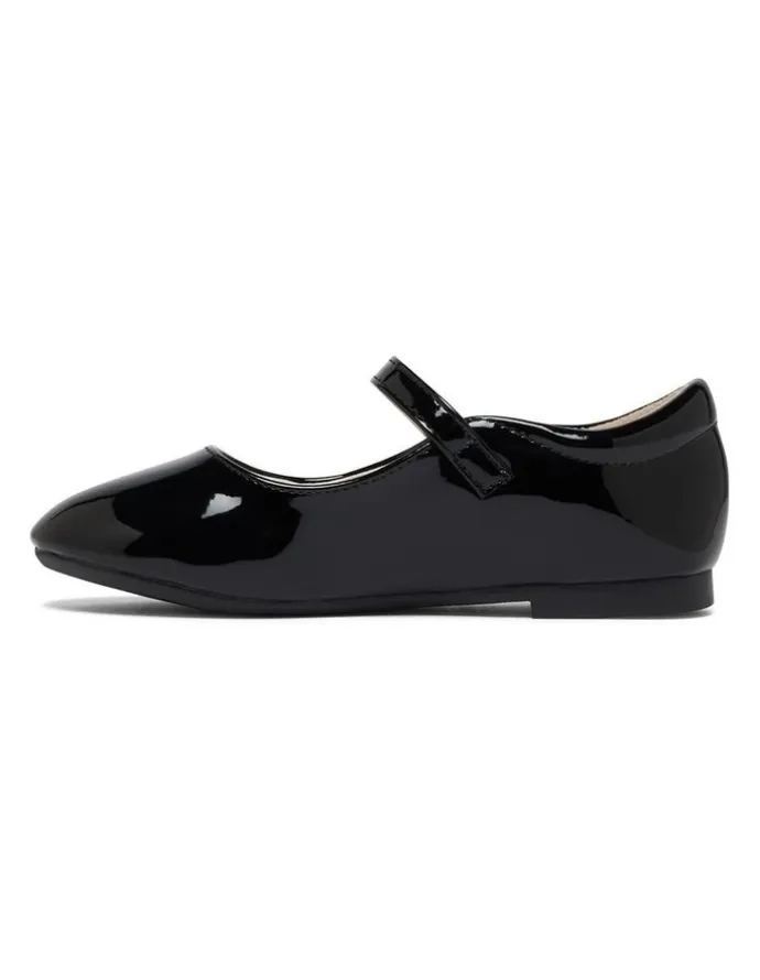 Candy Carmela Shoes In Black Ptnt
