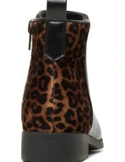 Candy Ezra Boots In Black
