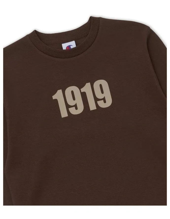 Champion Base Crew in Brown