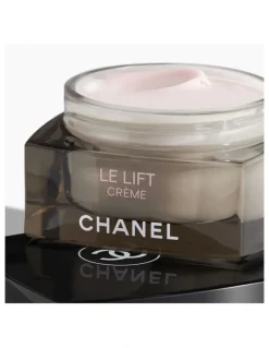 CHANEL LE LIFT CRÈME Smooths – Firms
