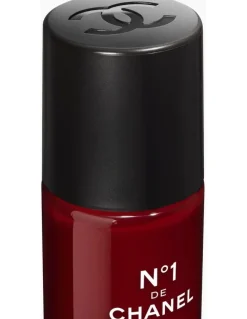 CHANEL N°1 DE CHANEL REVITALIZING EYE SERUM Smooths Restores Gives Eyes a Wide-Awake Look