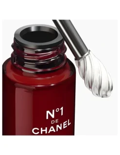 CHANEL N°1 DE CHANEL REVITALIZING EYE SERUM Smooths Restores Gives Eyes a Wide-Awake Look