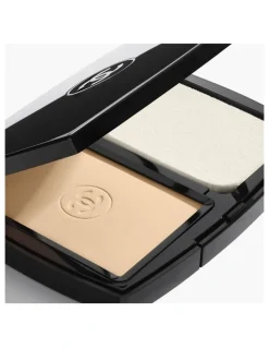 CHANEL ULTRA LE TEINT Ultrawear All Day Comfort Flawless Finish Compact Foundation