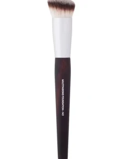 Chi Chi Multi-Tasking Foundation Brush - 143