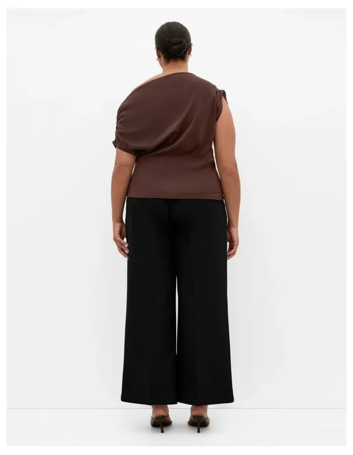City Chic Plus Size Imani Off Shoulder Top in chocolate