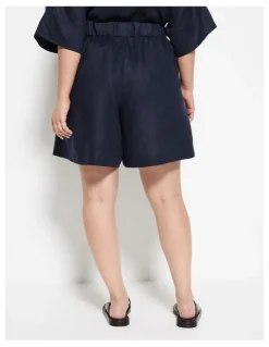 Commonry Lucie Short in Navy