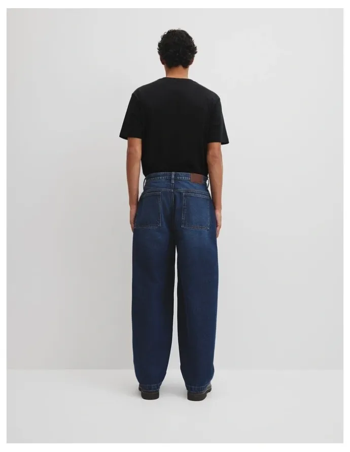 Country Road Barrel Leg Jean in Mid Blue Denim