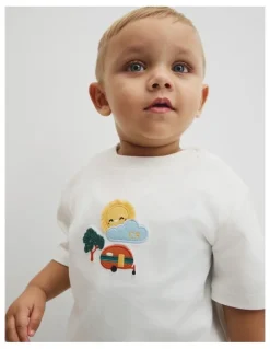 Country Road Caravan Applique T-shirt in Marshmallow