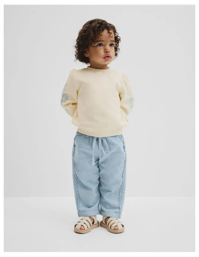 Country Road Embroidered Sleeve Sweat in Antique White