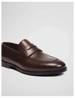 Country Road Emmett Loafer in Chocolate