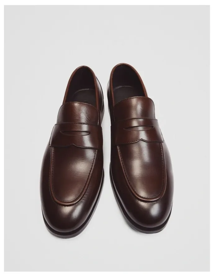 Country Road Emmett Loafer in Chocolate