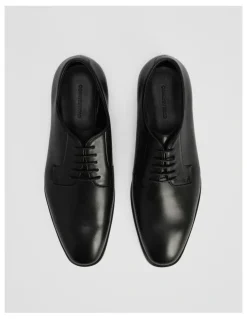 Country Road Lucas Derby in Black