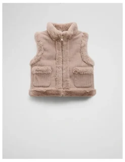Country Road Reverse Faux Fur Vest in Mushroom
