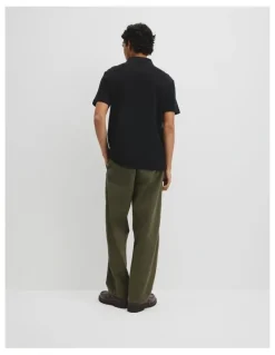 Country Road Short Sleeve Waffle Button Polo in Black