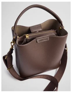 Country Road Spliced Bucket Bag in Mocha