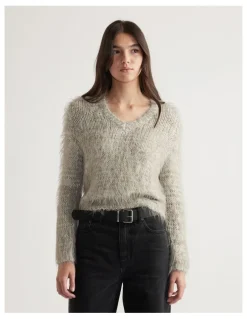 Decjuba Mai Fluffy V Neck Knit Jumper