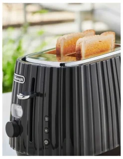 De'Longhi Ballerina 2 Slice Toaster in Furnace Black CTD2003BK